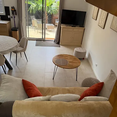 Apartment Charmante Maison *