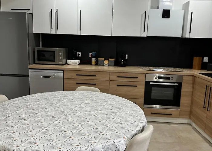 Apartment Charmante Maison *