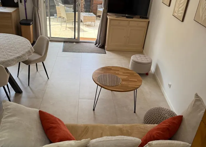 Apartment Charmante Maison *